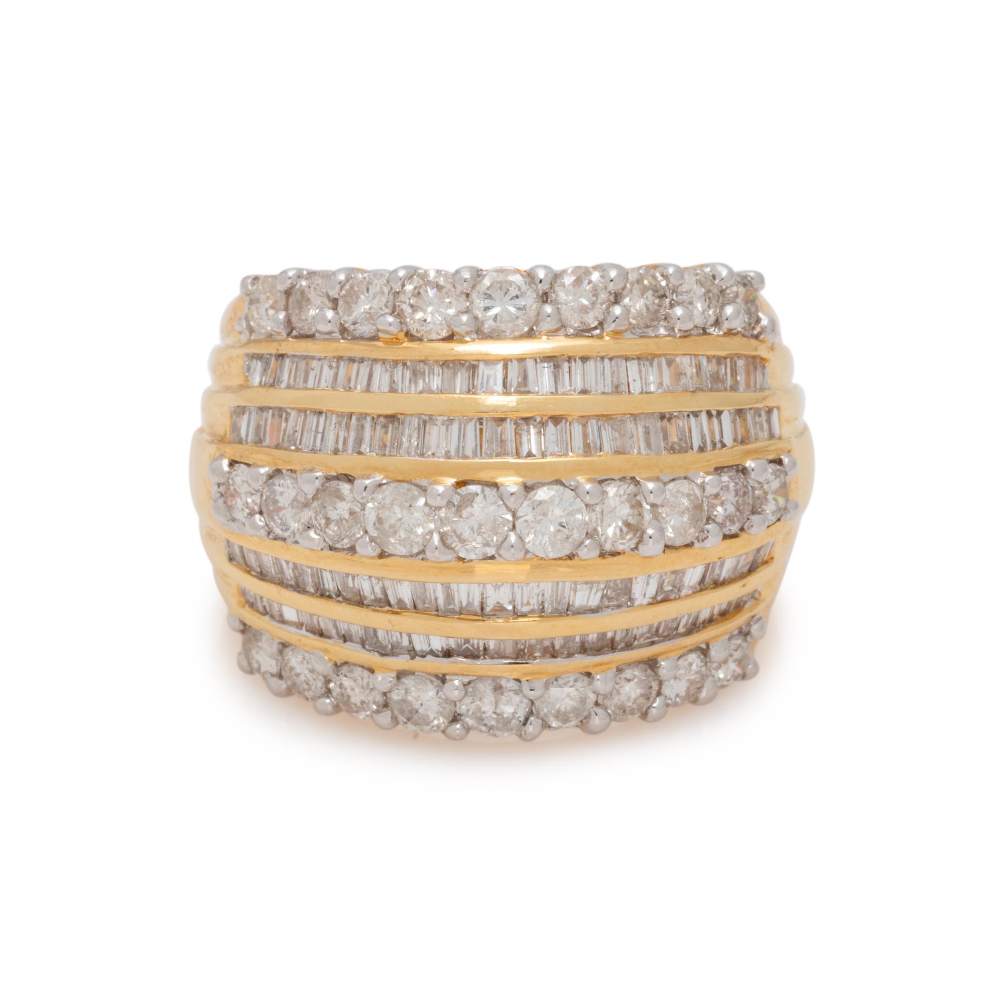 YELLOW GOLD AND DIAMOND RING