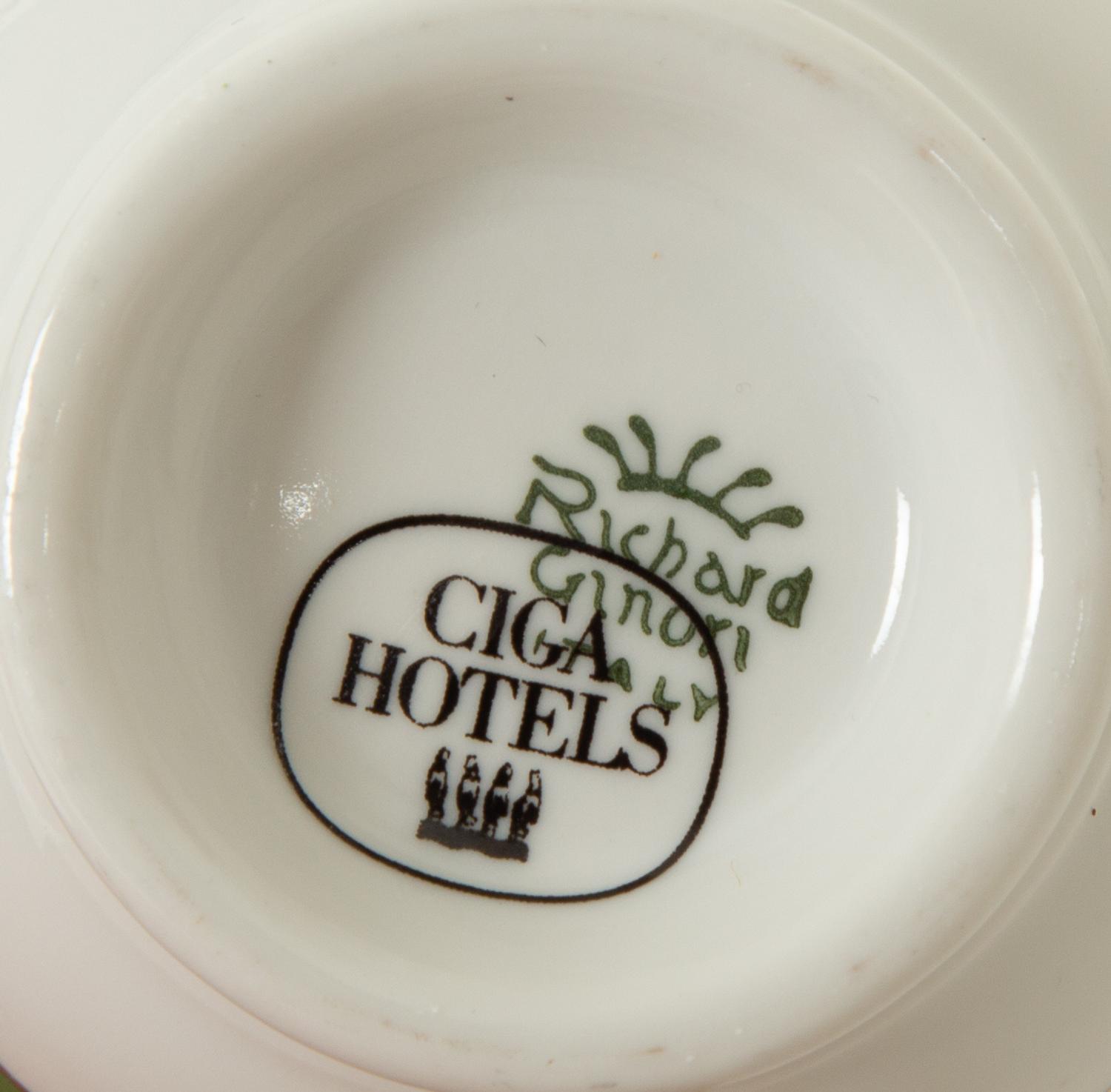 A Richard Ginori Porcleain Ercolano Green Pattern Partial Tea Service