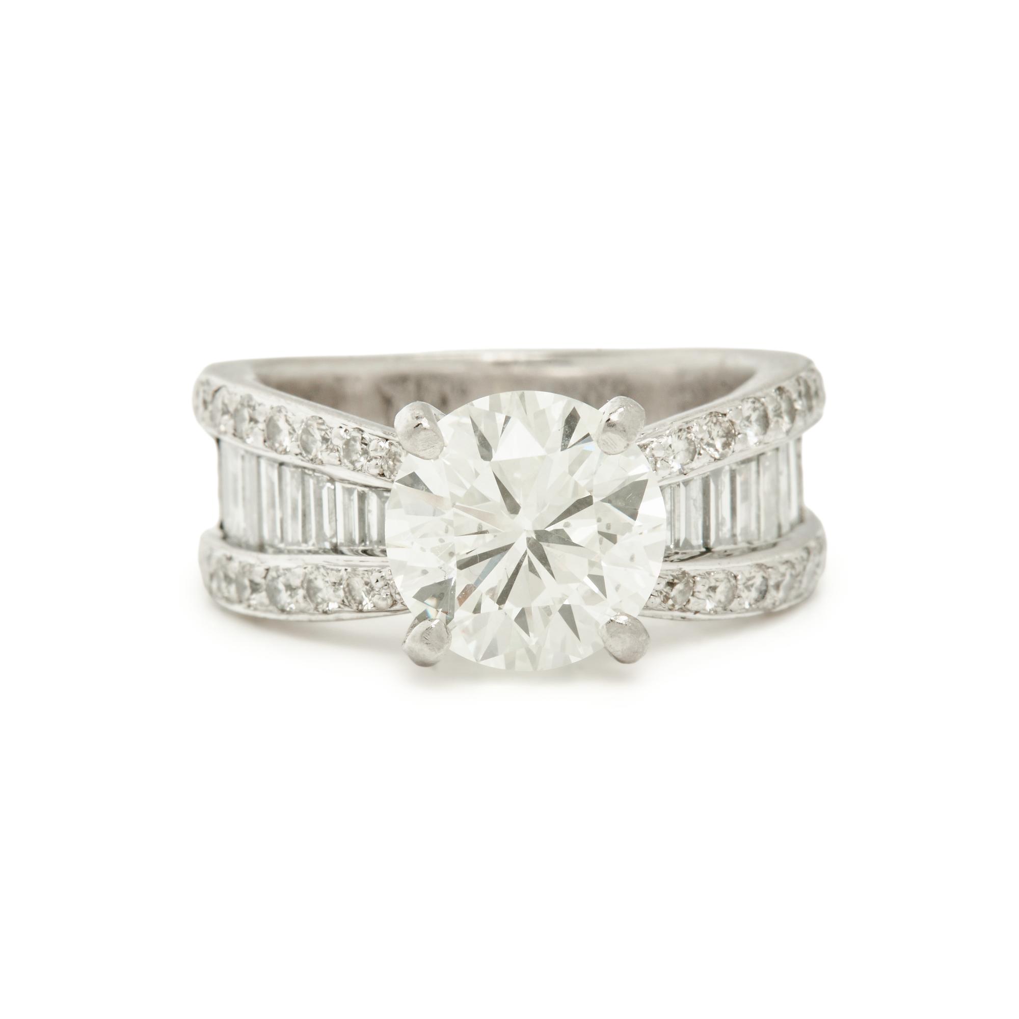 DIAMOND AND PLATINUM RING