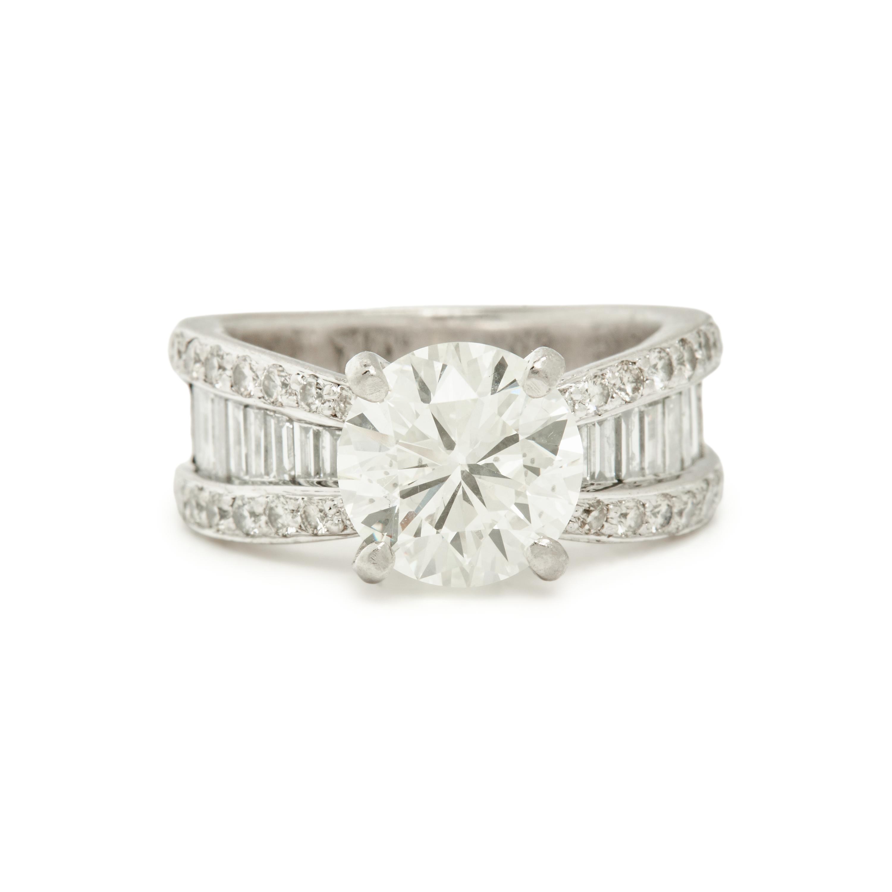 DIAMOND AND PLATINUM RING