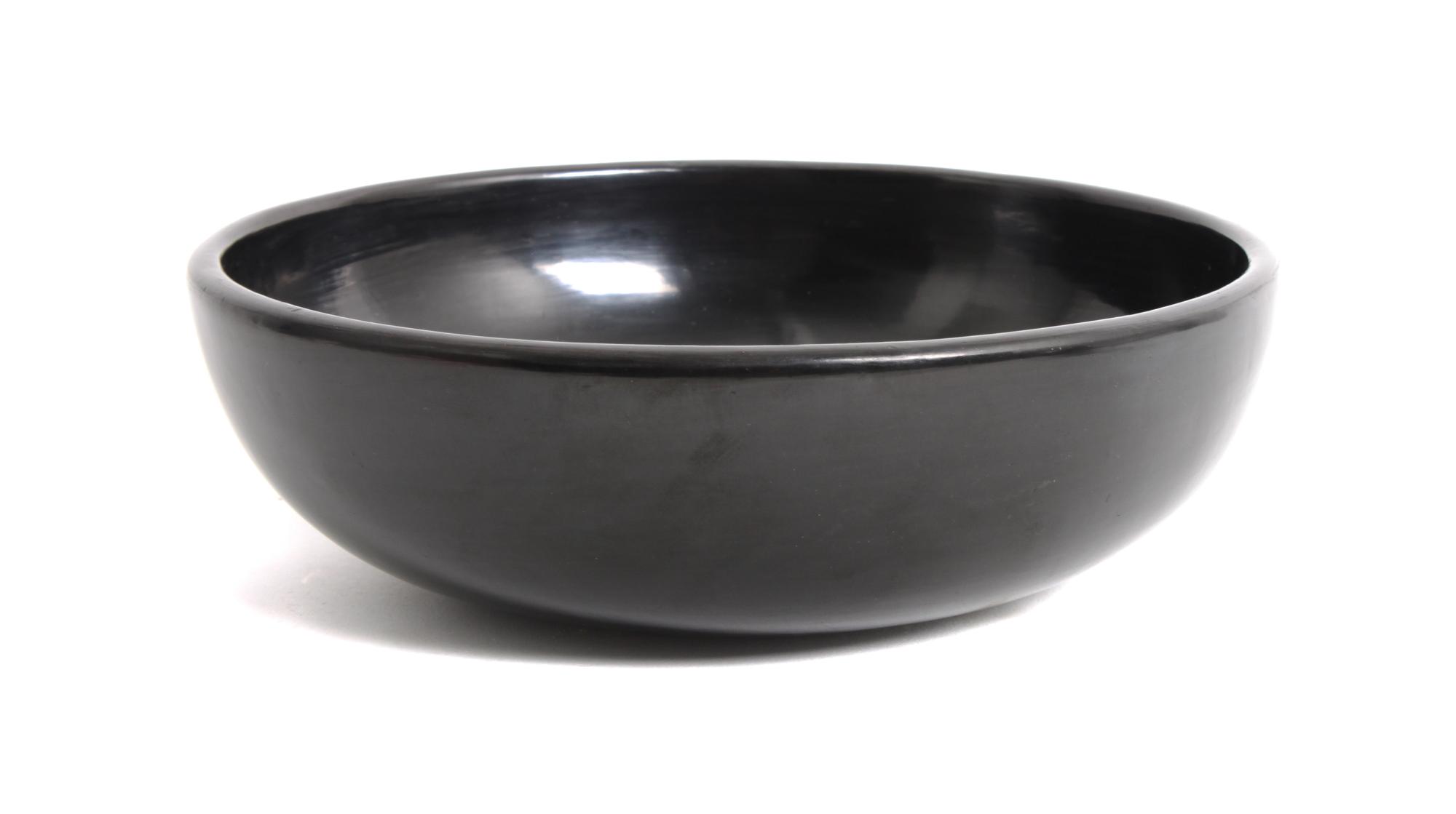 Maria and Santana Martinez (1887-1980/1909-2001), San Ildefonso Diameter 9 1/2 inches