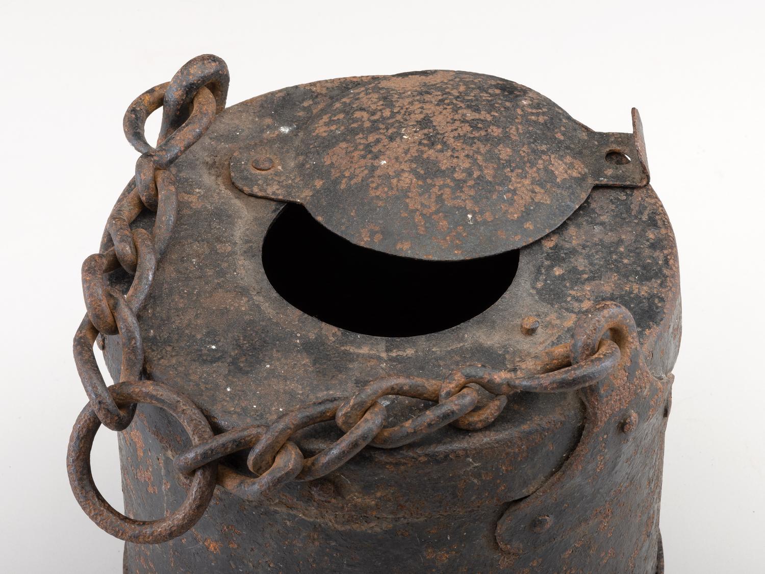 [CIVIL WAR]. Artillery grease bucket.