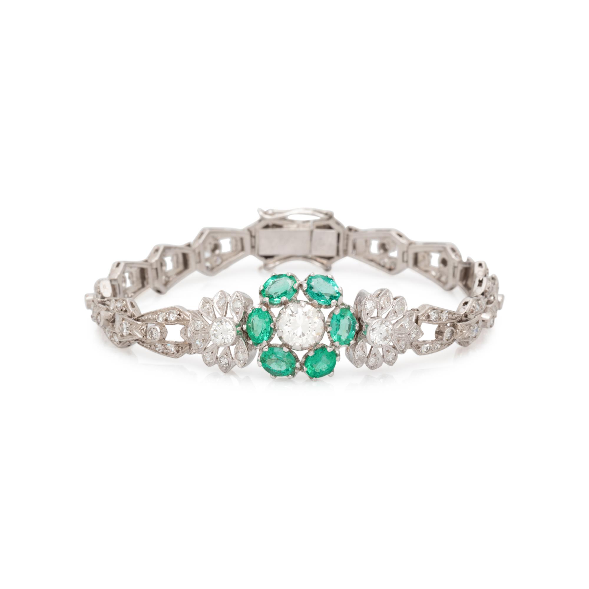 DIAMOND AND EMERALD BRACELET