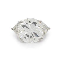 12.32 CARAT ROUND BRILLIANT CUT DIAMOND RING