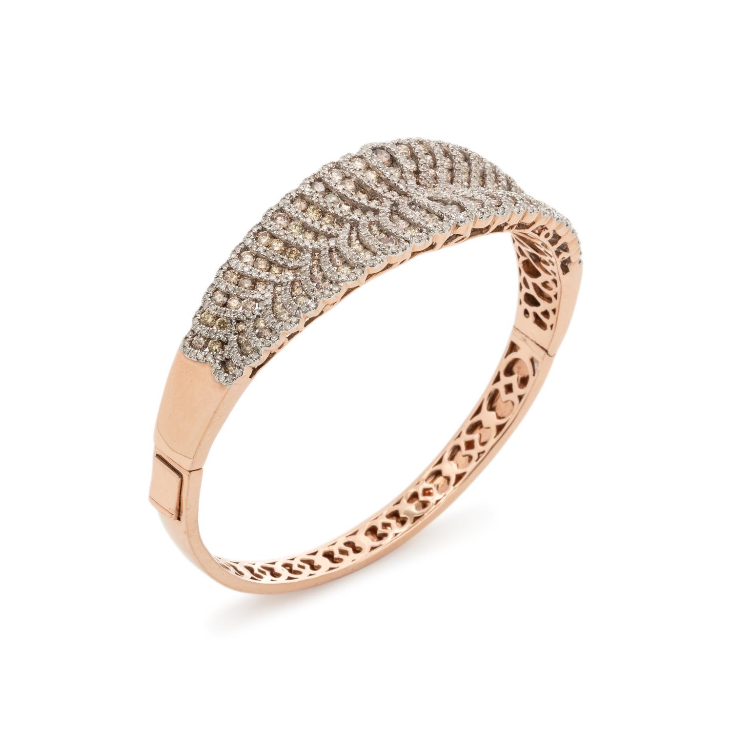 DIAMOND AND COLORED DIAMOND BANGLE BRACELET