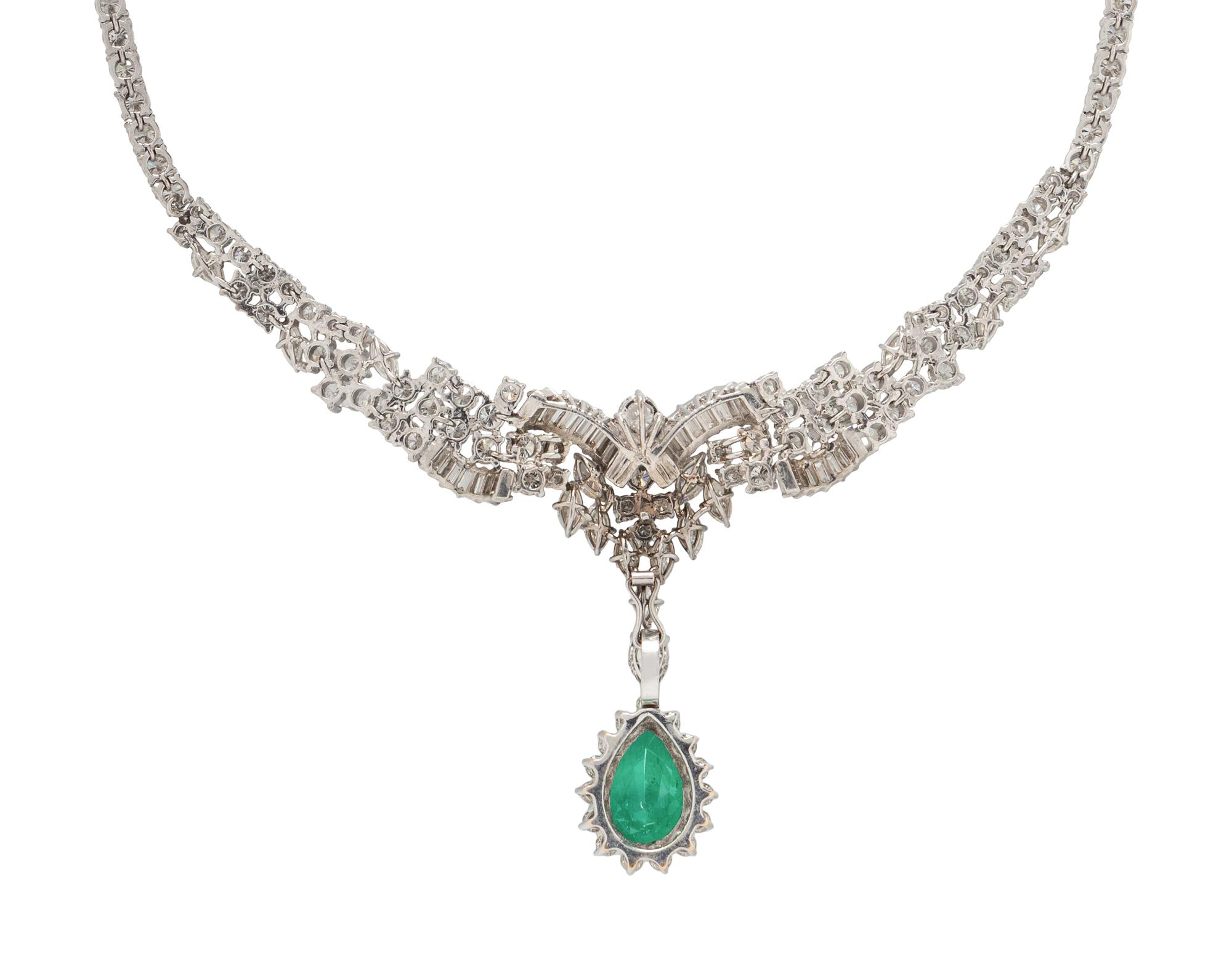 EMERALD, DIAMOND, AND WHITE GOLD NECKLACE