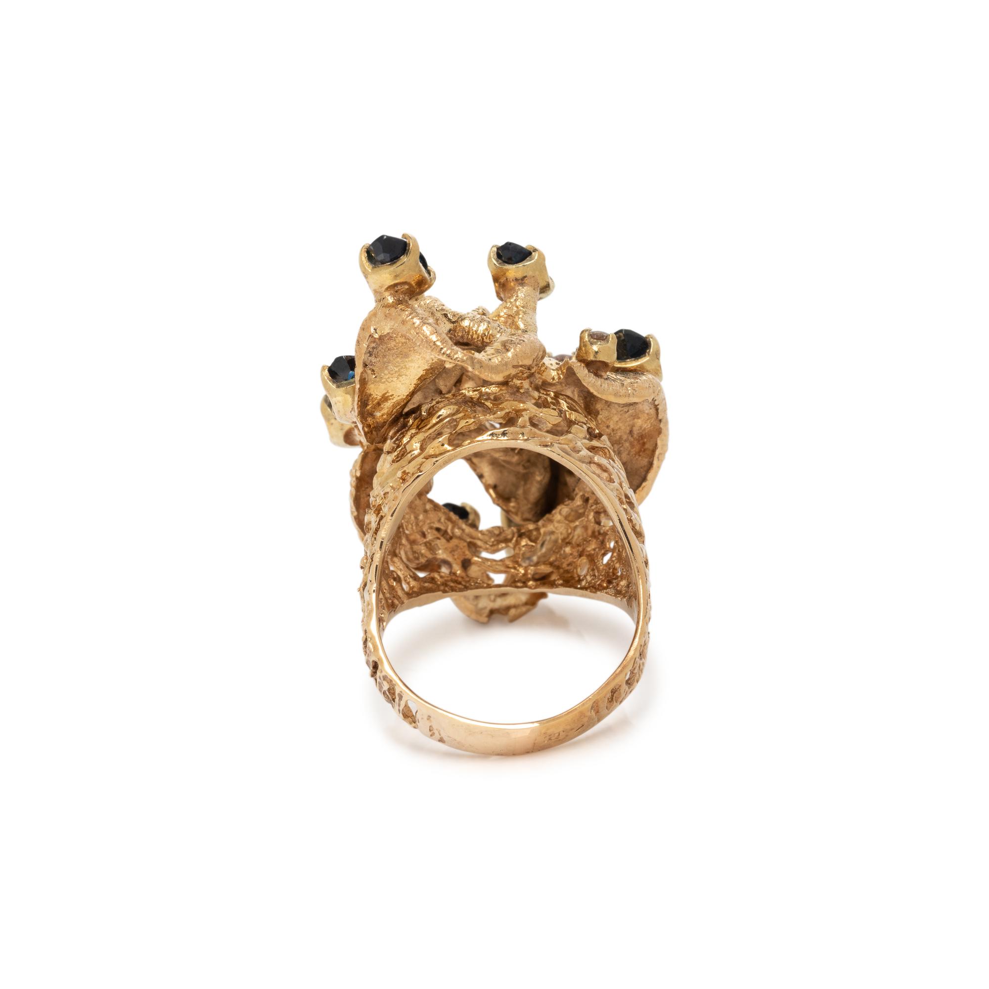 YELLOW GOLD, SAPPHIRE AND DIAMOND RING