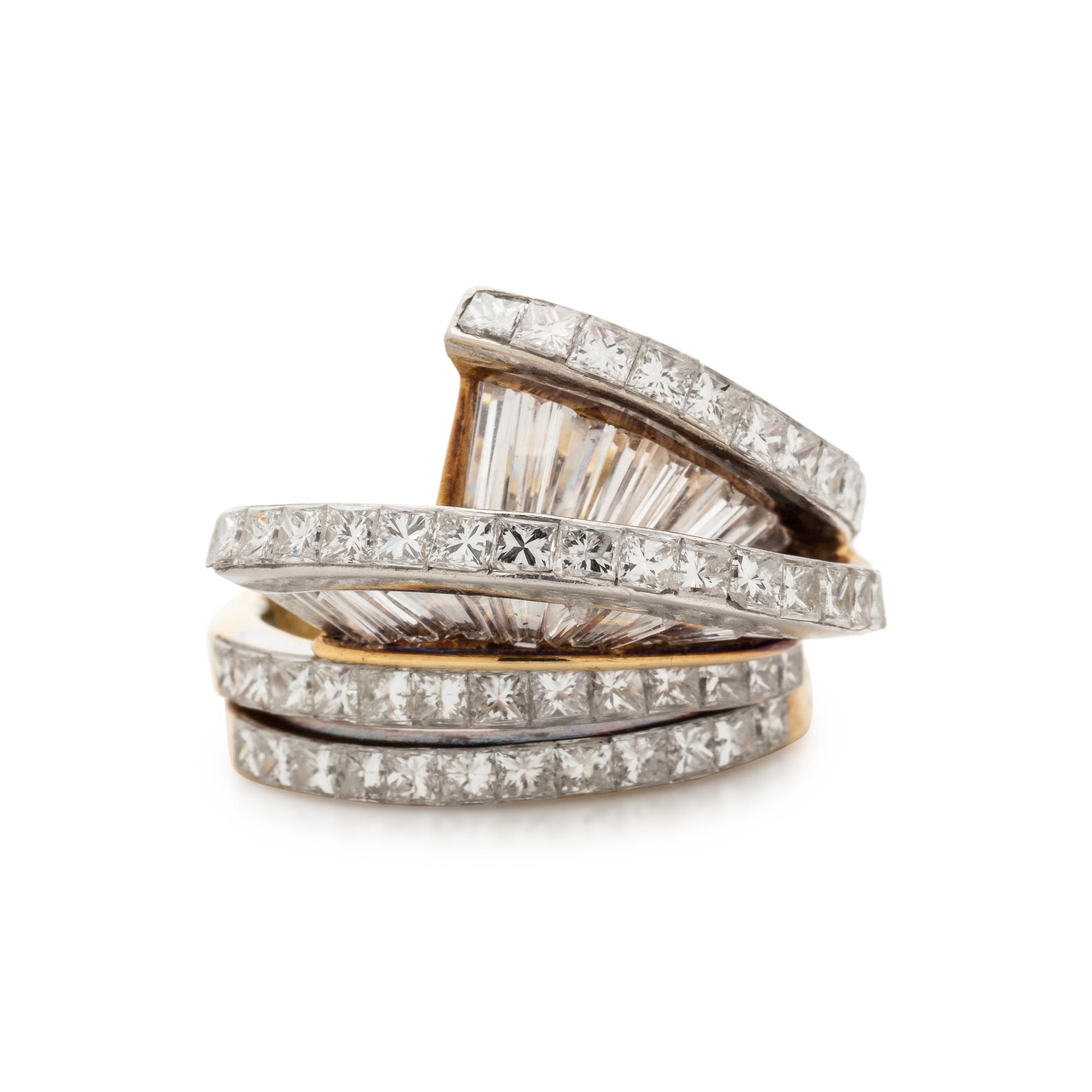 DIAMOND RING