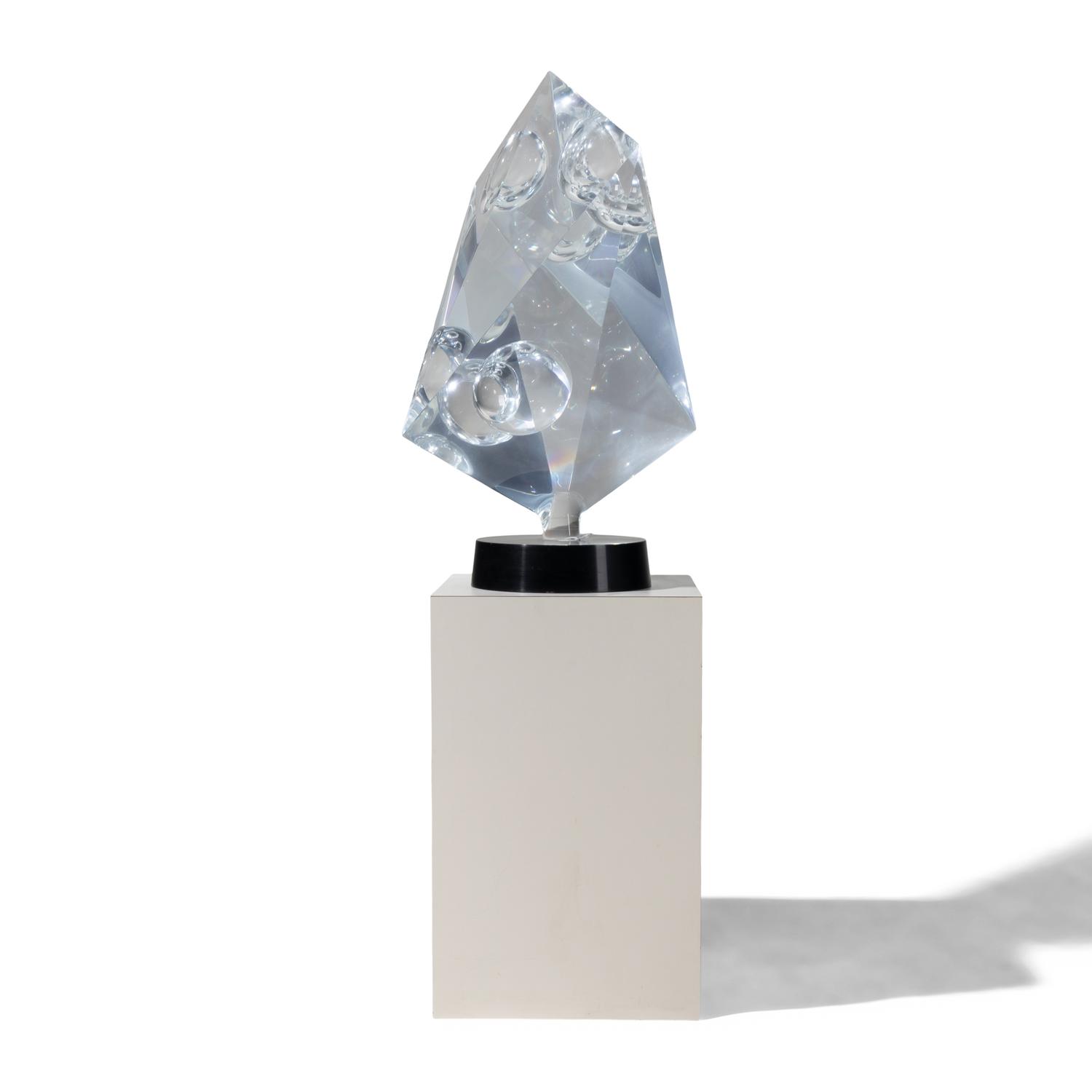 Tragamitus, 1970