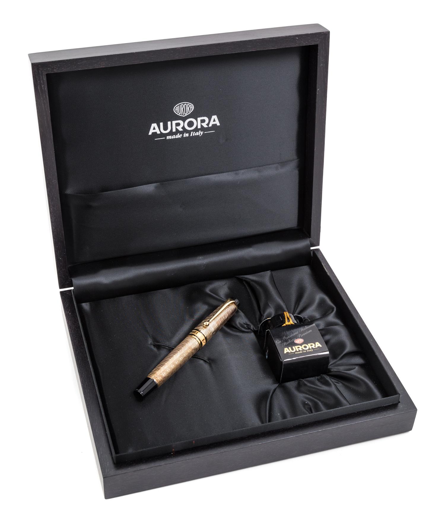 An Aurora Carlo Goldini Limited Edition Fountain Pen and Ink Set