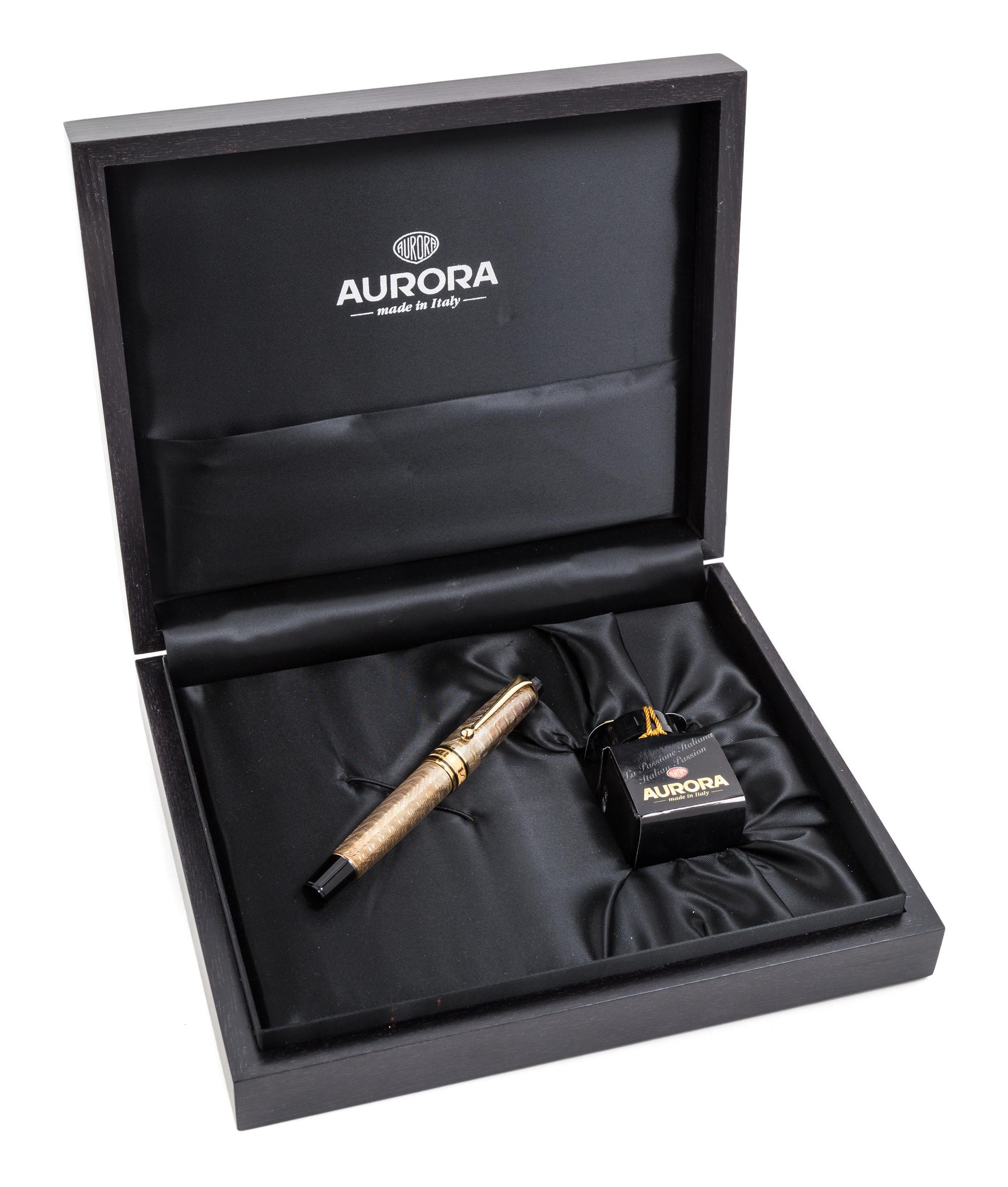 An Aurora Carlo Goldini Limited Edition Fountain Pen and Ink Set