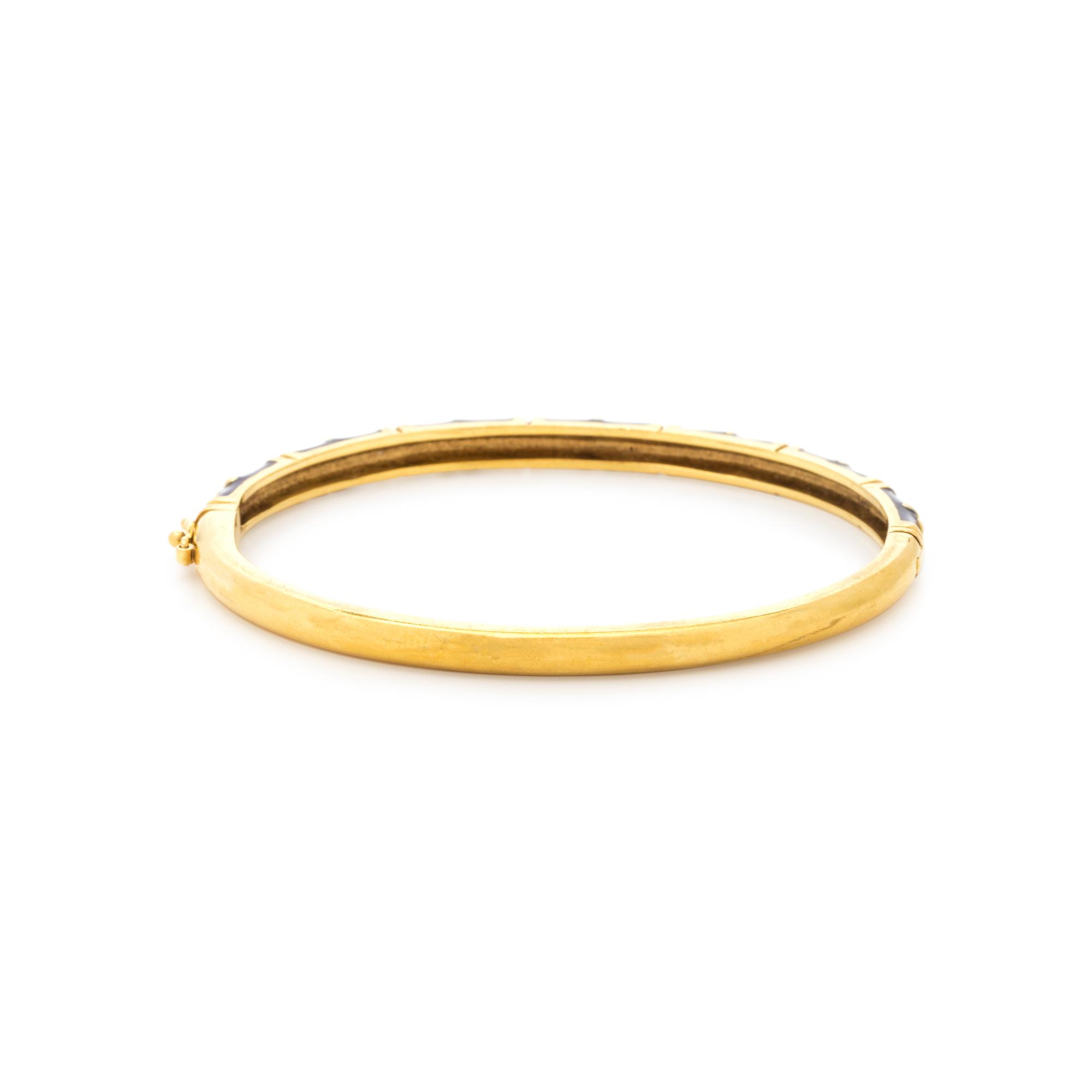 YELLOW GOLD AND ENAMEL BANGLE BRACELET