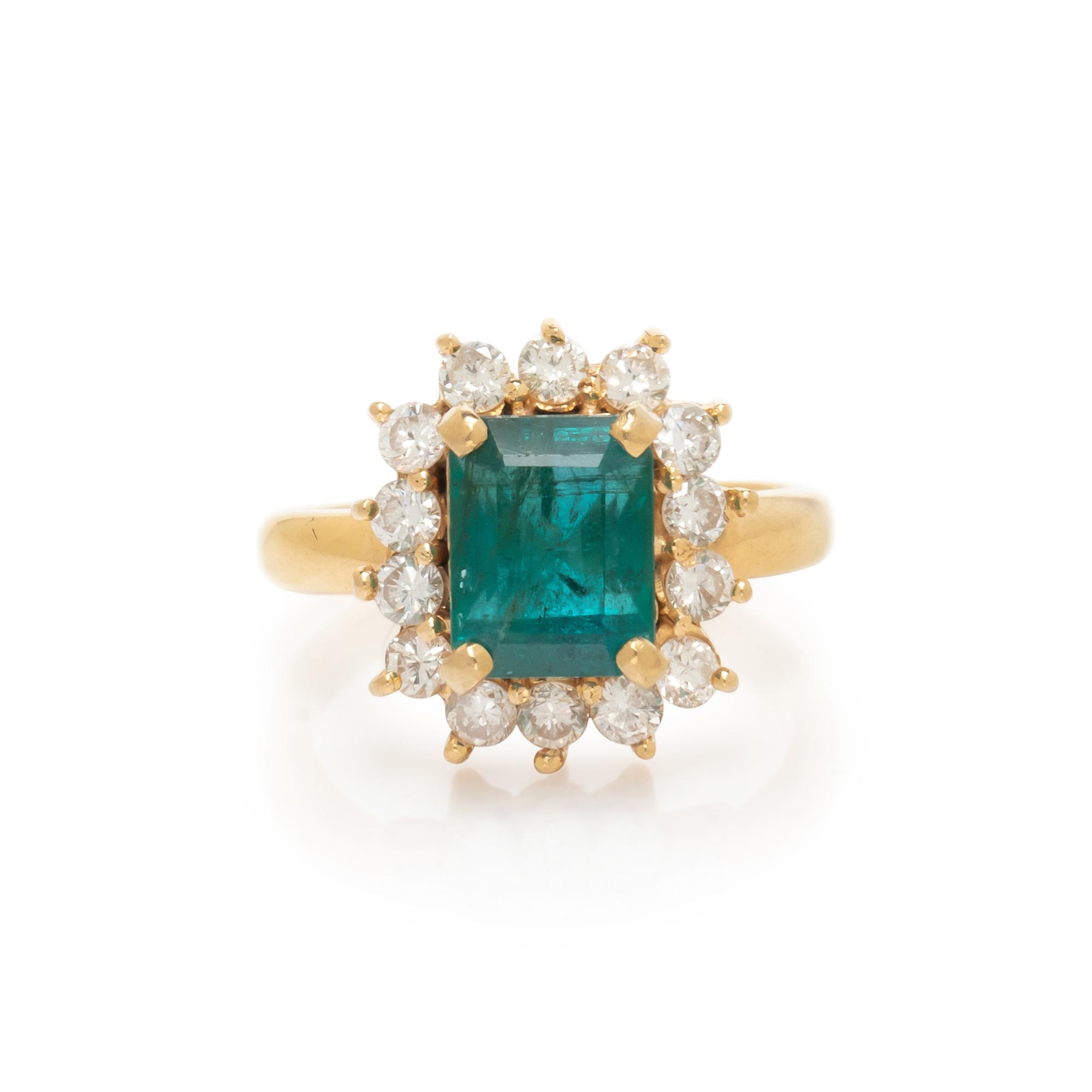 EMERALD AND DIAMOND RING