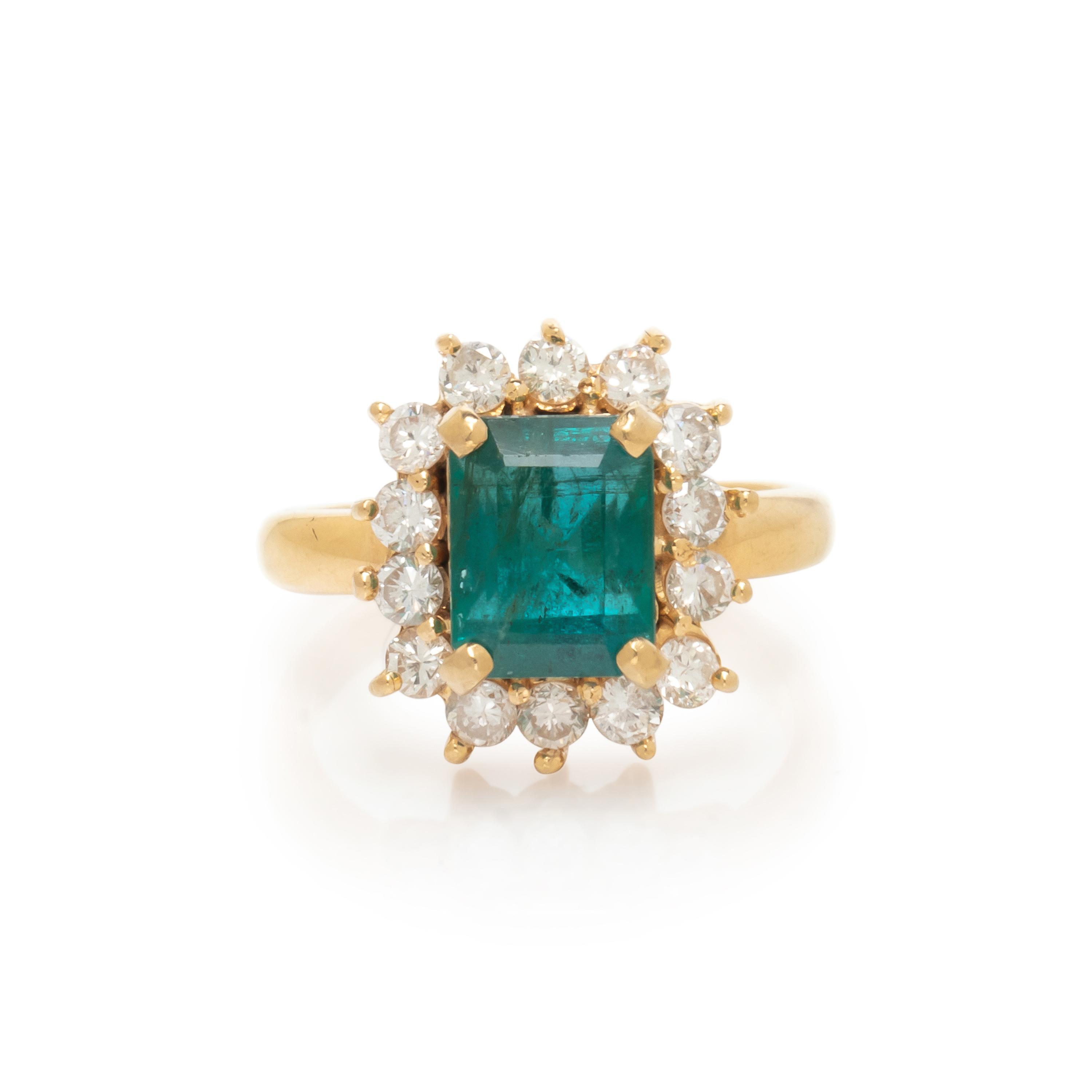 EMERALD AND DIAMOND RING