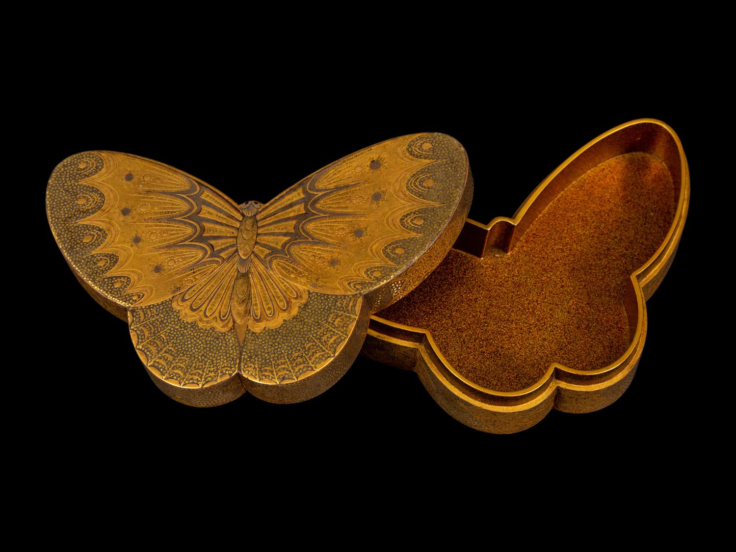 A Japanese Gold Lacquer Butterfly-Form Covered Box, Kobako