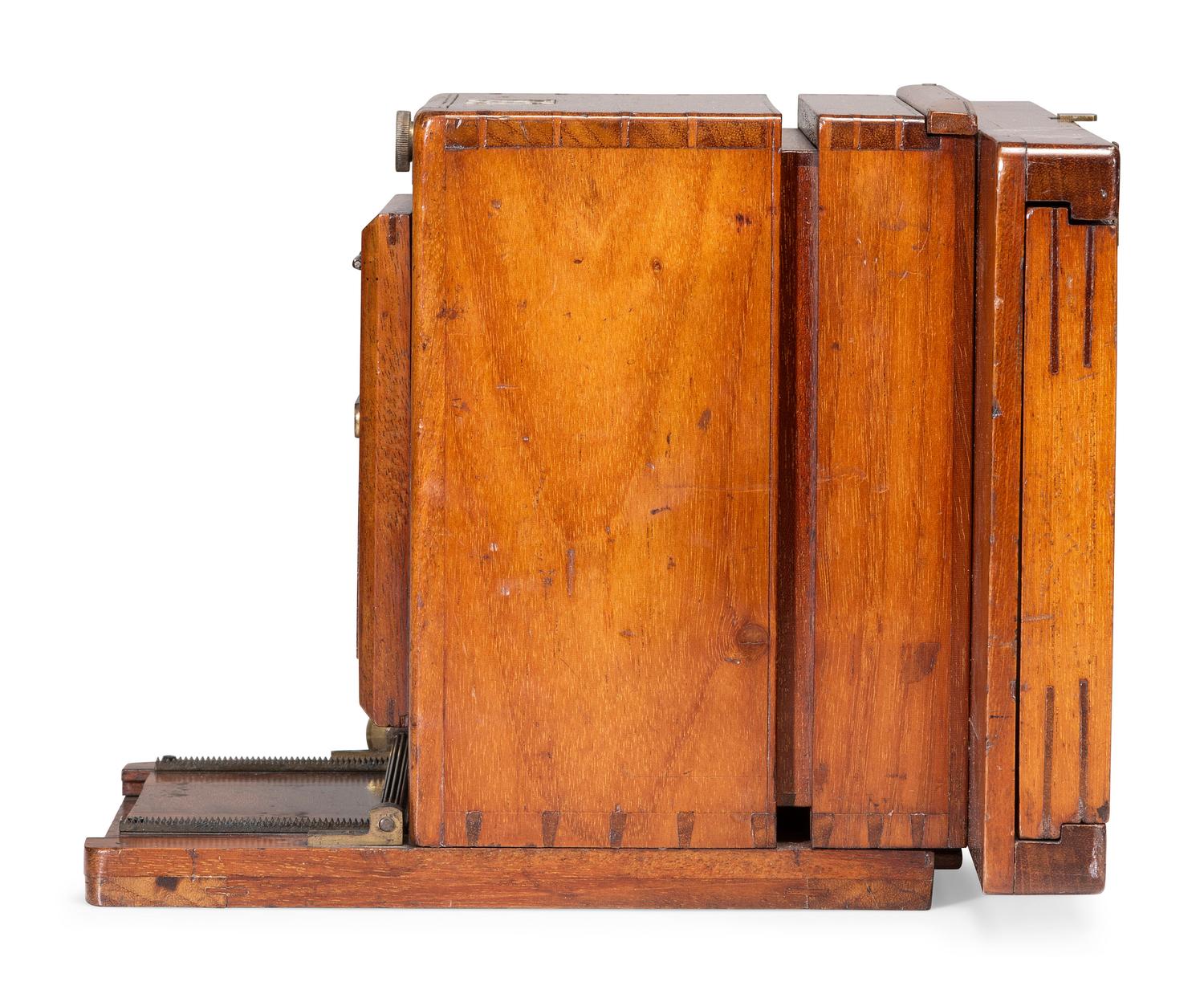 [EARLY PHOTOGRAPHY]. Wet plate, 9-lens camera. Fallowfield, London, ca 1890.