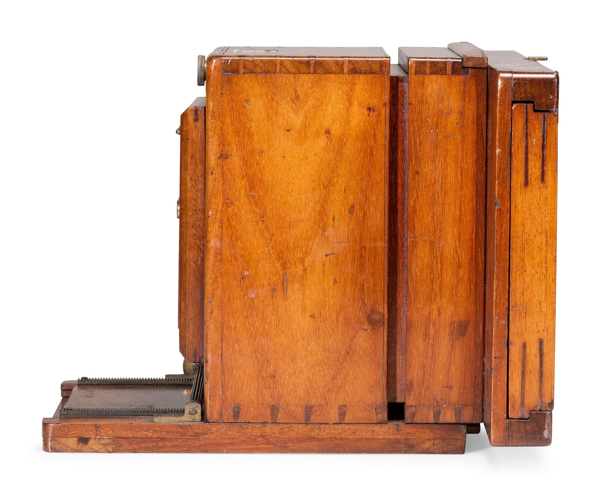 [EARLY PHOTOGRAPHY]. Wet plate, 9-lens camera. Fallowfield, London, ca 1890.