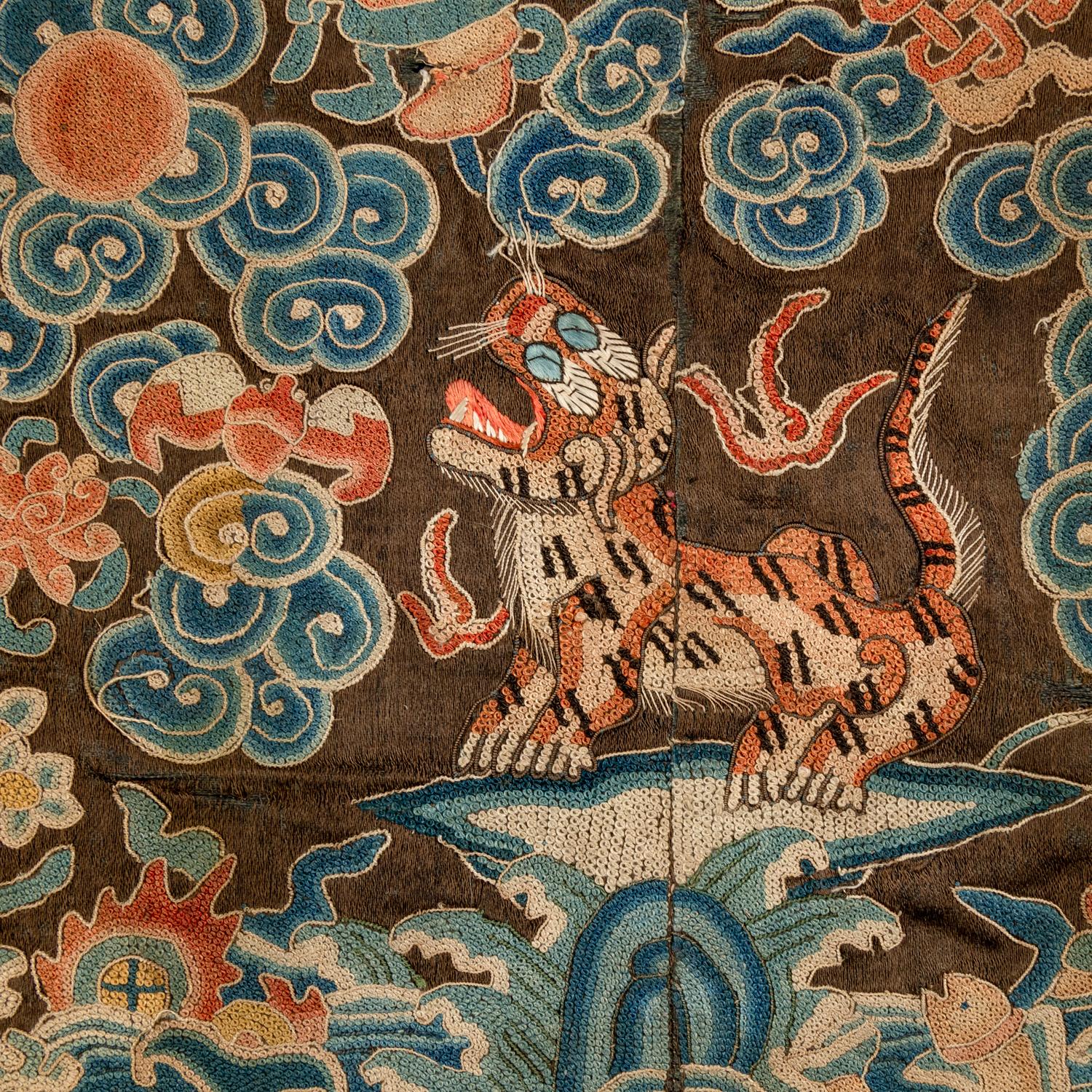 Five Chinese Embroidered Silk Military Official's Rank Badges, Buzi , 19th Century 清中晚期 刺綉補子五幅