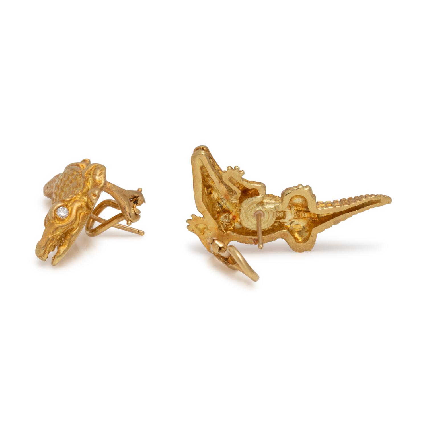 KIESELSTEIN-CORD, YELLOW GOLD AND DIAMOND ALLIGATOR EARCLIPS