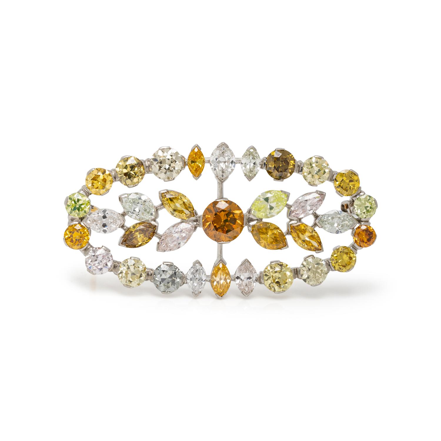COLORED DIAMOND AND DIAMOND BROOCH