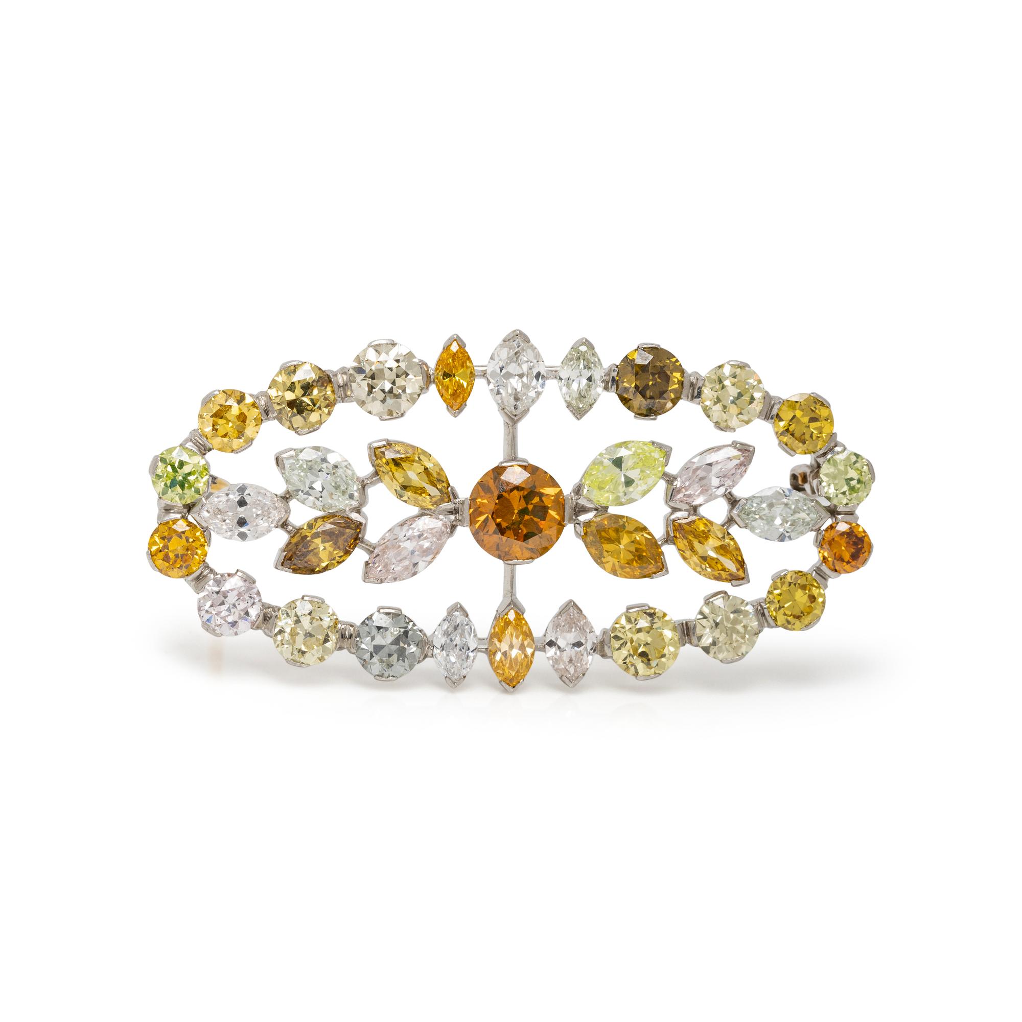 COLORED DIAMOND AND DIAMOND BROOCH