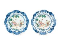 A Pair of Chinese Export Porcelain Plates