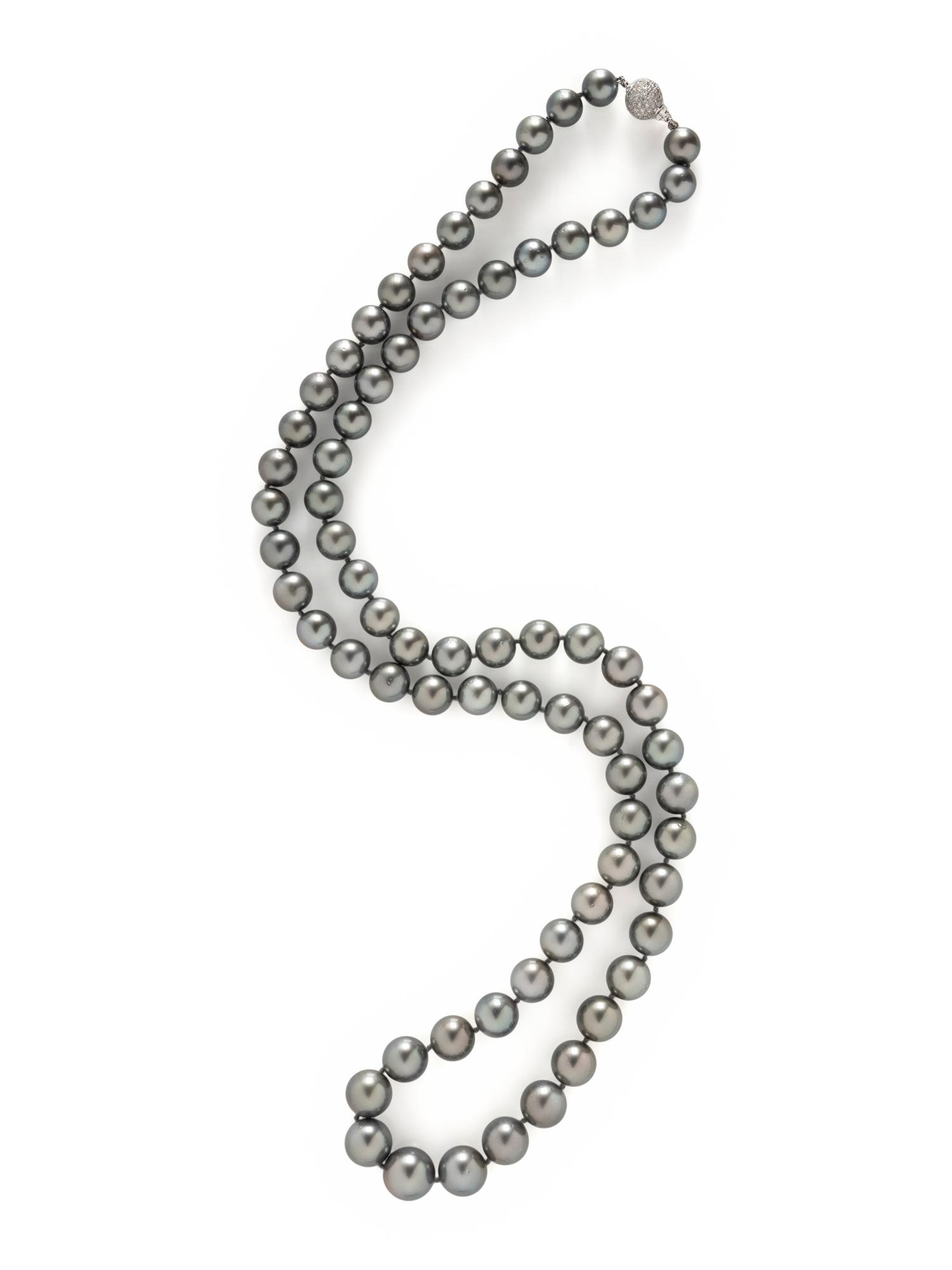 TAHITIAN CULTURED PEARL AND DIAMOND NECKLACE