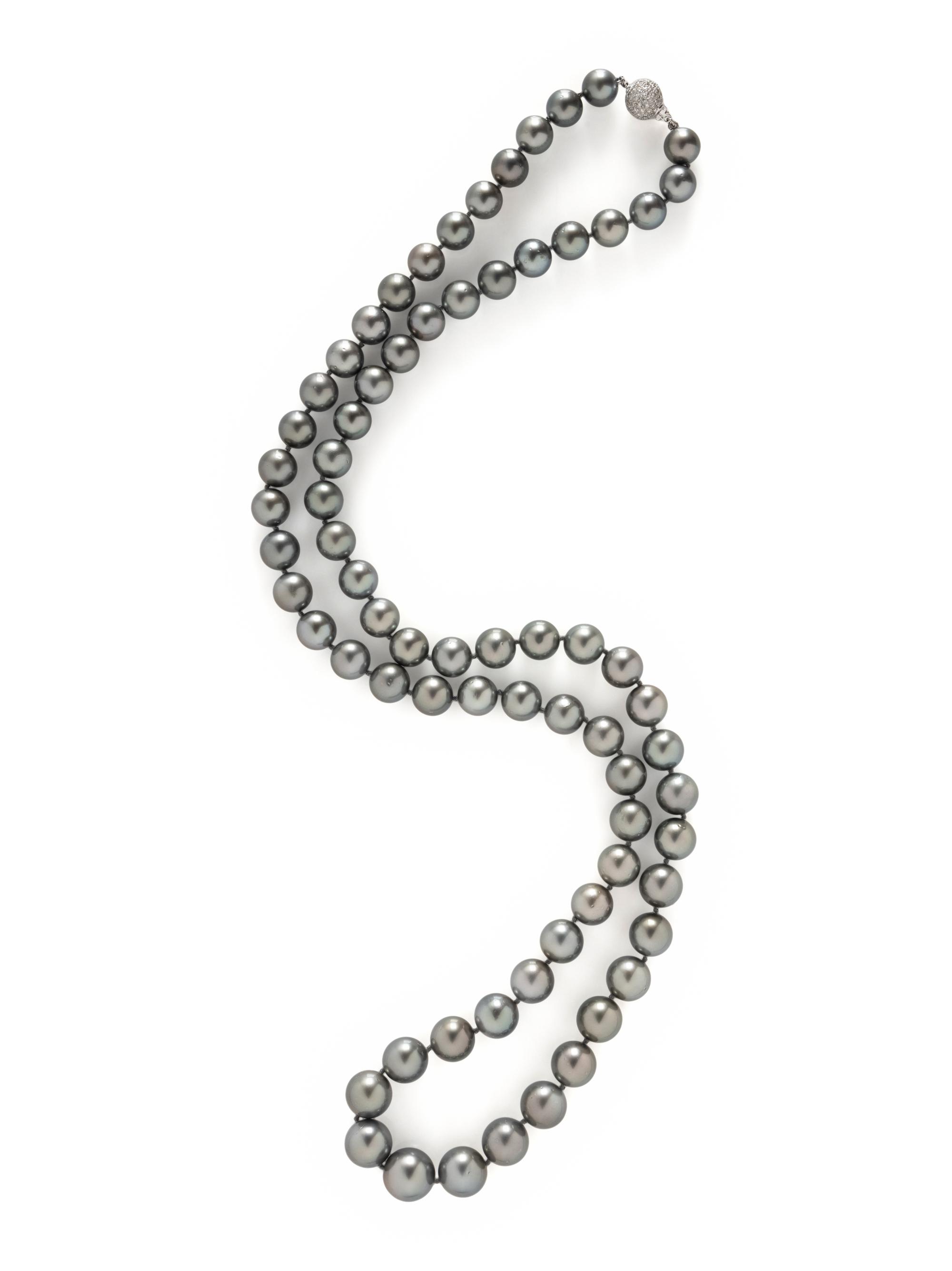 TAHITIAN CULTURED PEARL AND DIAMOND NECKLACE