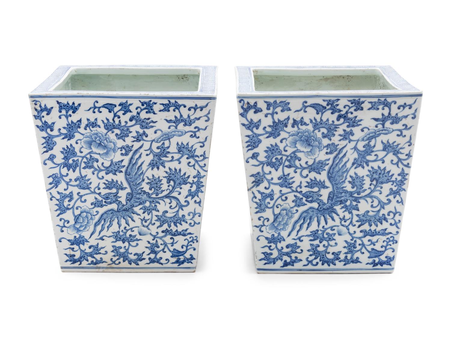 A Pair of Chinese Blue and White Porcelain Pots