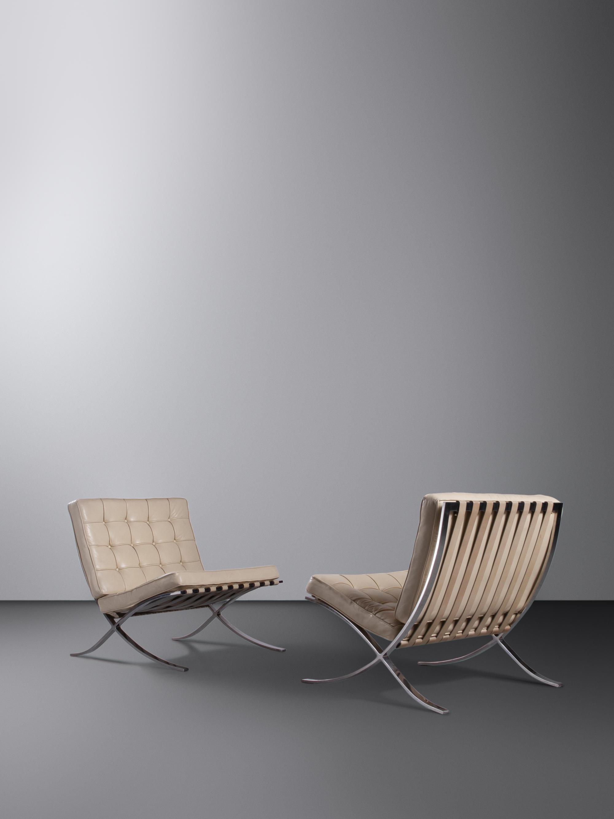 Pair of 'Barcelona' Lounge Chairs Knoll Associates, USA