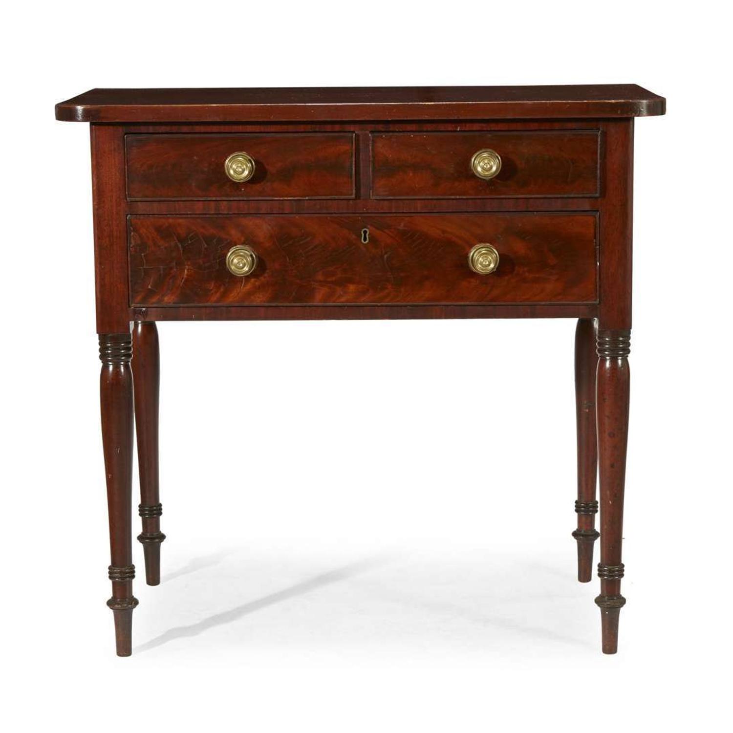 Federal mahogany three-drawer dressing table Probably Philadelphia, PA, circa 1815