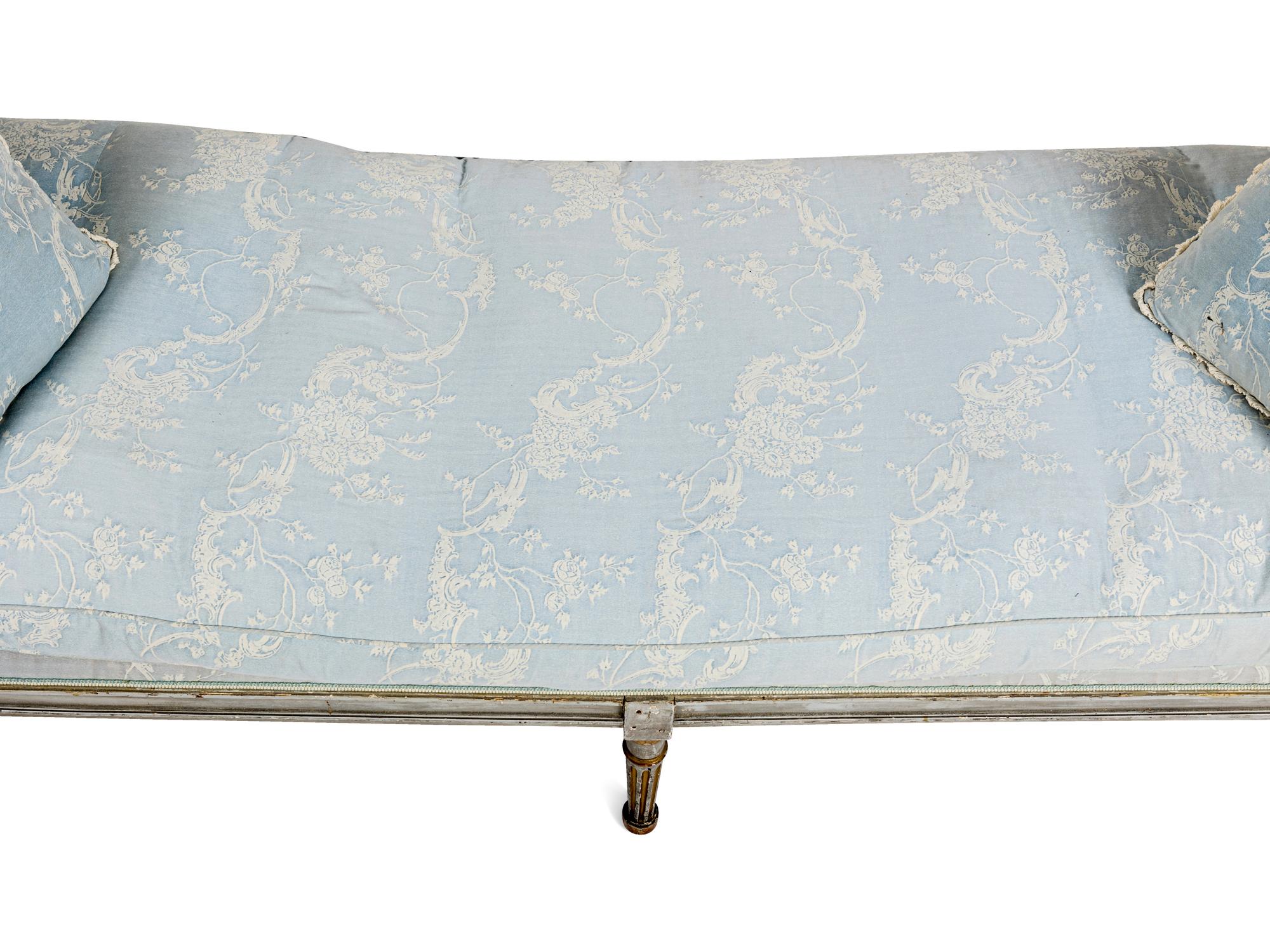 A Louis XVI Grey-Painted and Parcel-Gilt Lit du Jour
