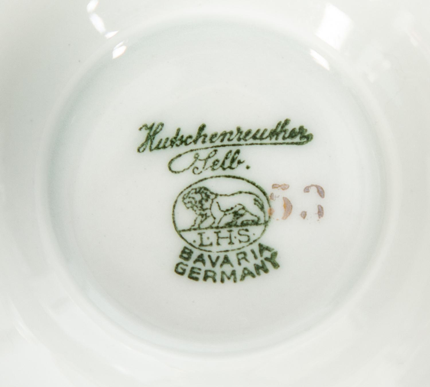 A Hutschenreuther Porcelain Brighton Dinner Service — 20th Century