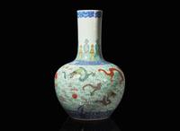 A large Chinese enameled and underglaze blue-decorated "Nine Dragons vase", late Qing to Republic period 九龍紋斗彩大龍瓶 晚清至民國