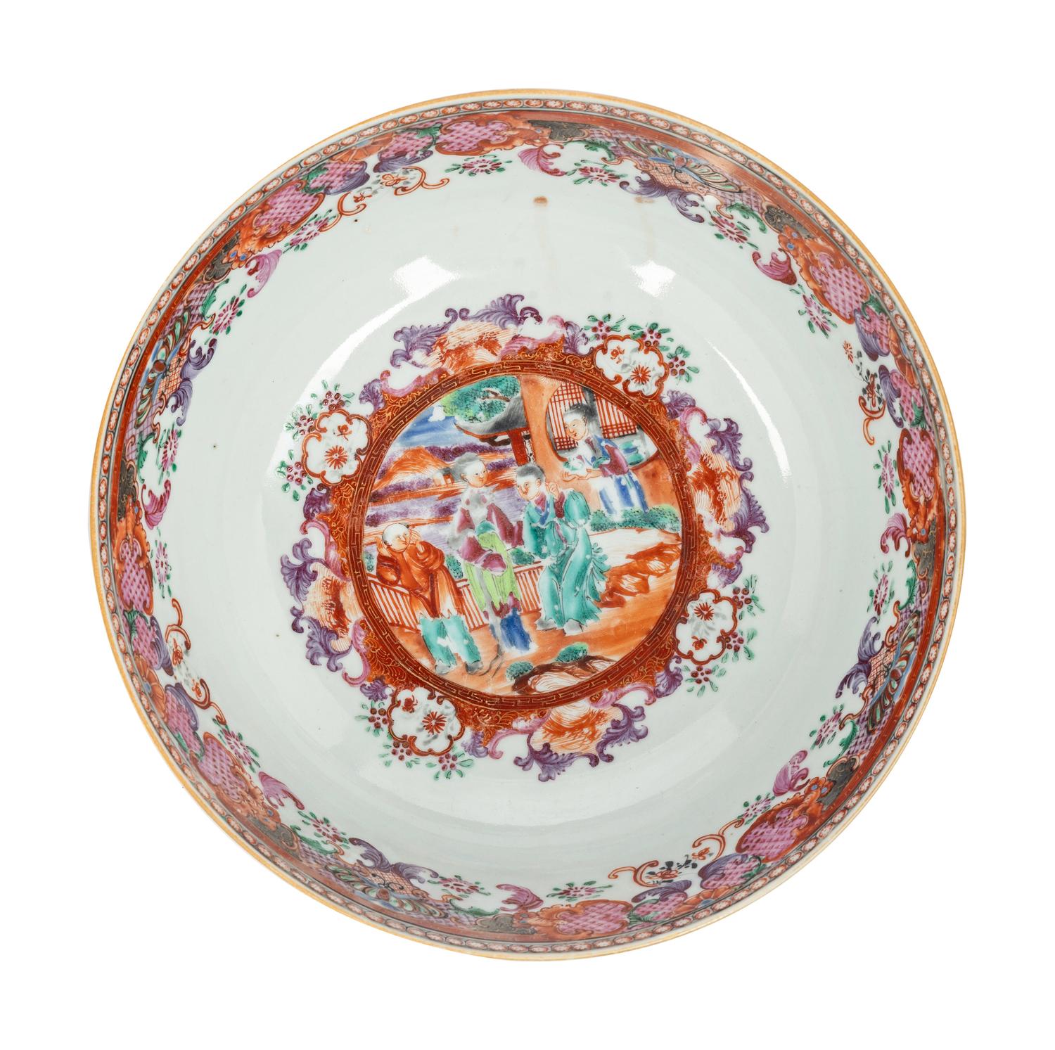 A Chinese Export Famille Rose Porcelain 'Mandarin' Punch Bowl