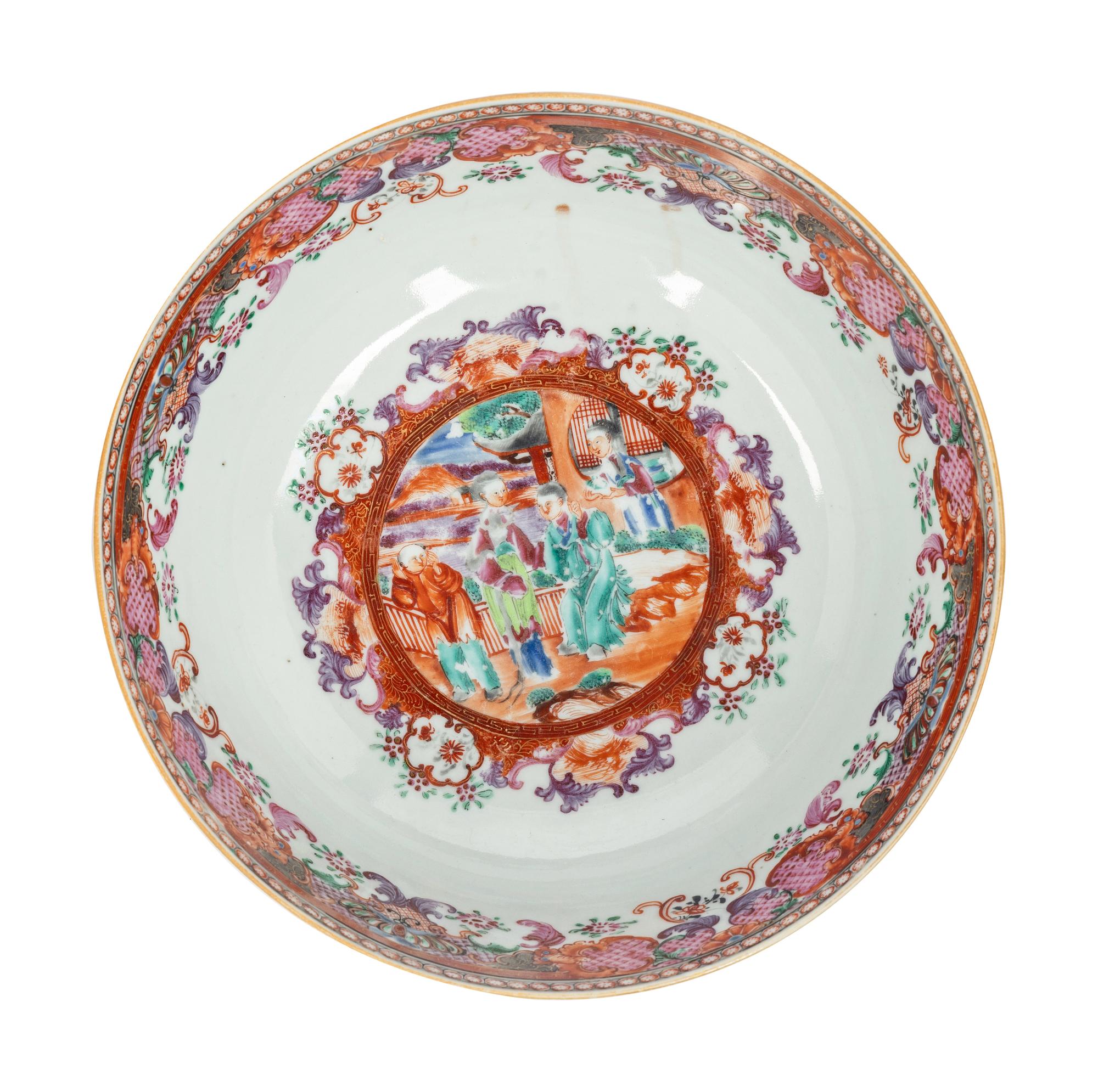 A Chinese Export Famille Rose Porcelain 'Mandarin' Punch Bowl