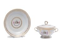 A Chamberlains Worcester Porcelain Sauce Tureen with Underplate