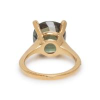 CEYLON ALEXANDRITE AND YELLOW GOLD RING