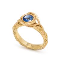 YELLOW GOLD AND SAPPHIRE RING