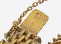 An 18K Yellow Gold Russian Bracelet