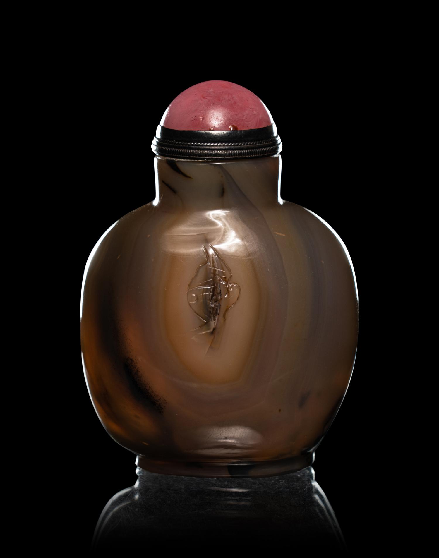Two Carved Agate 'Fu Lion' Snuff Bottles