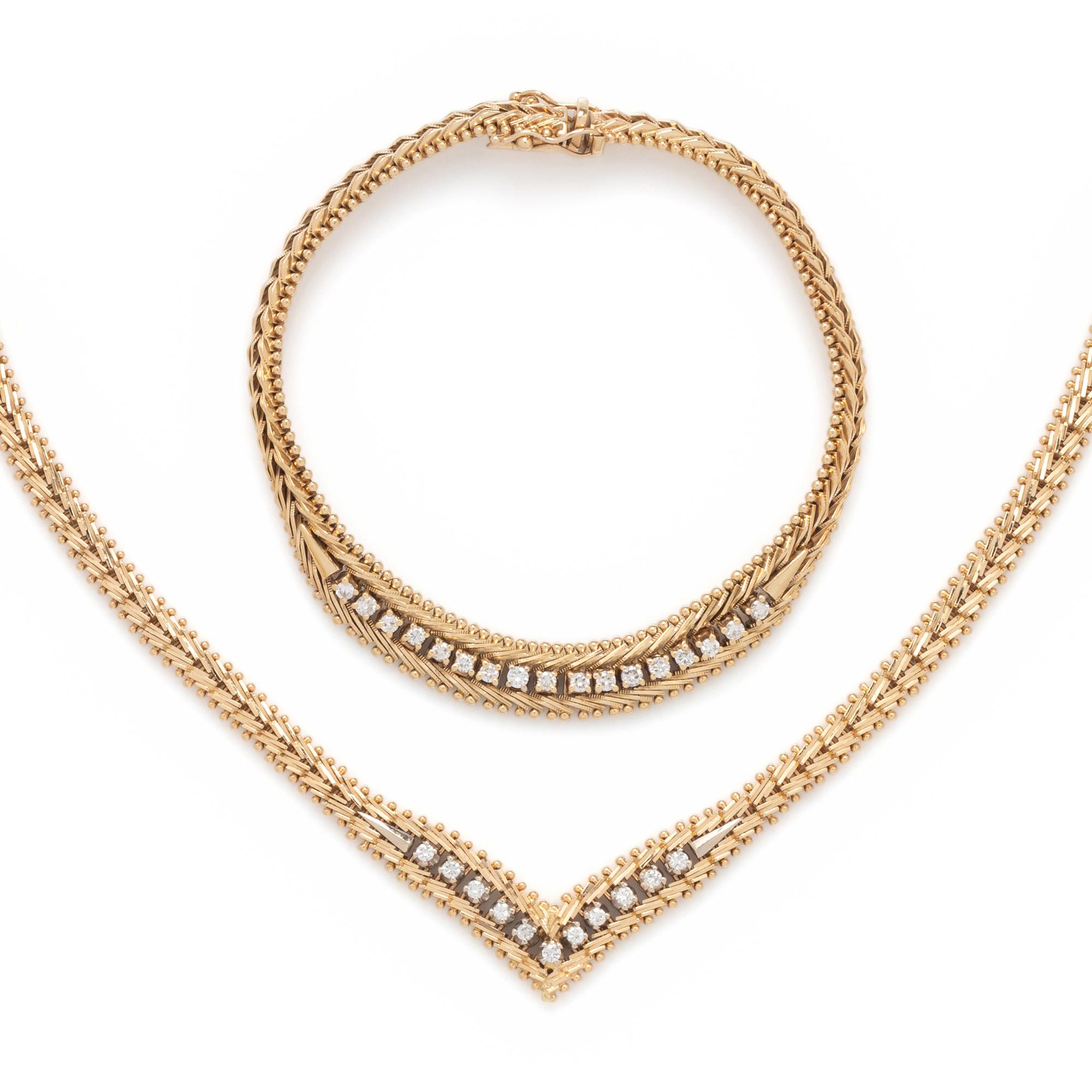 YELLOW GOLD AND DIAMOND SET