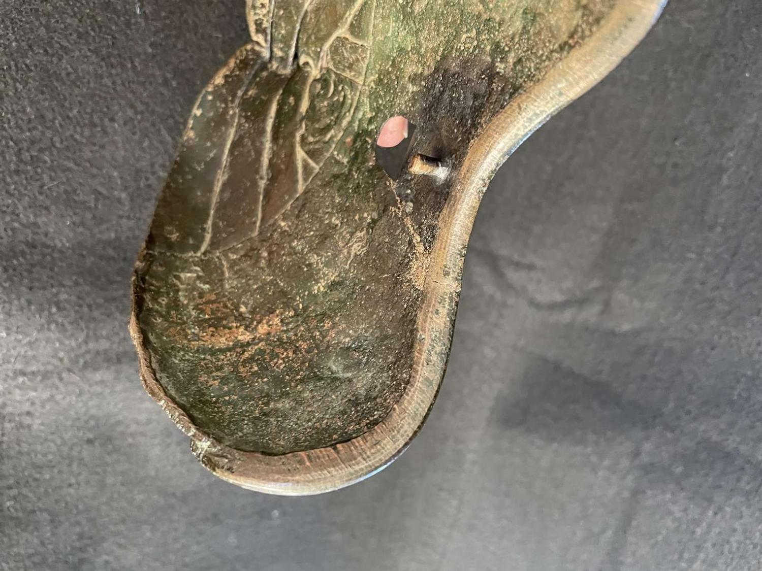 A patinated bronze goose-form incense burner 铜加漆鹅形香炉一件 Late 18th to 19th century ???????????