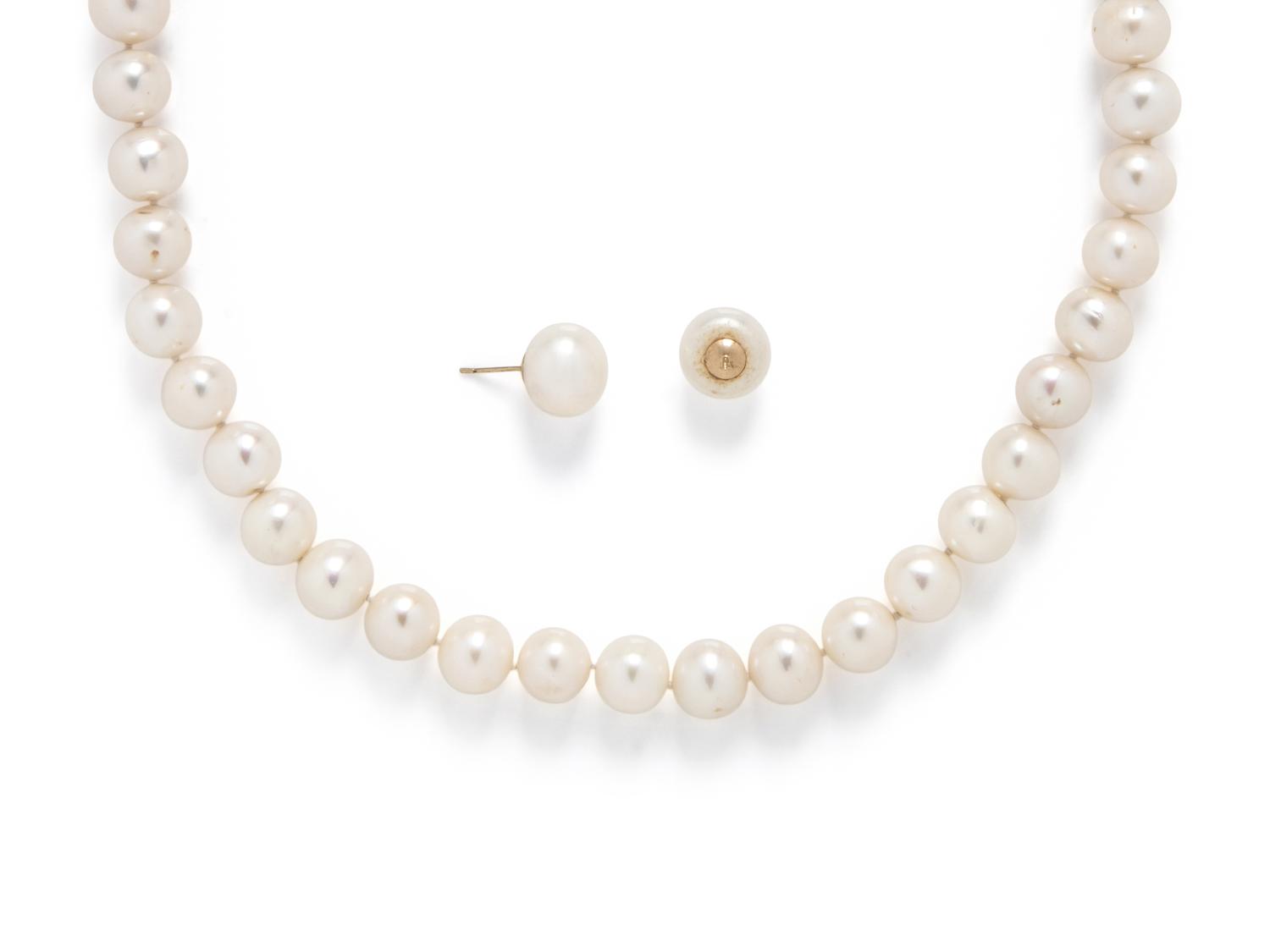 CULTURED PEARL NECKLACE AND EARRINGS