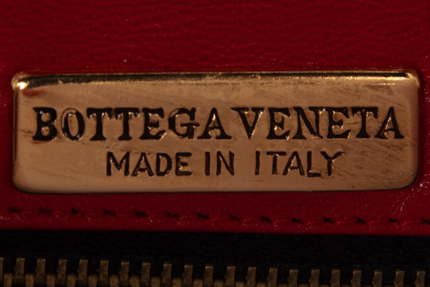 Six Bottega Veneta Accessories