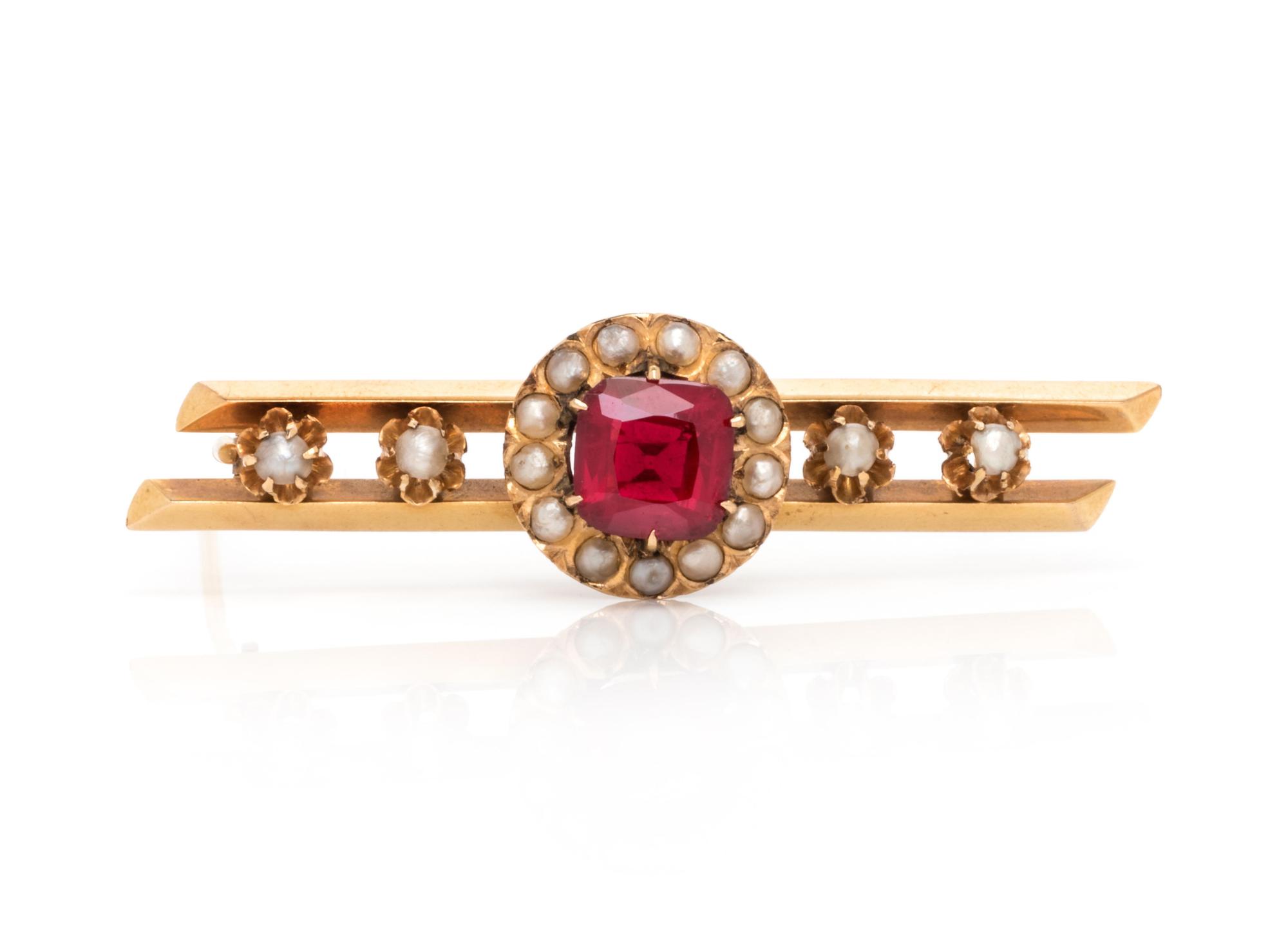 DOUBLET AND PEARL BAR BROOCH