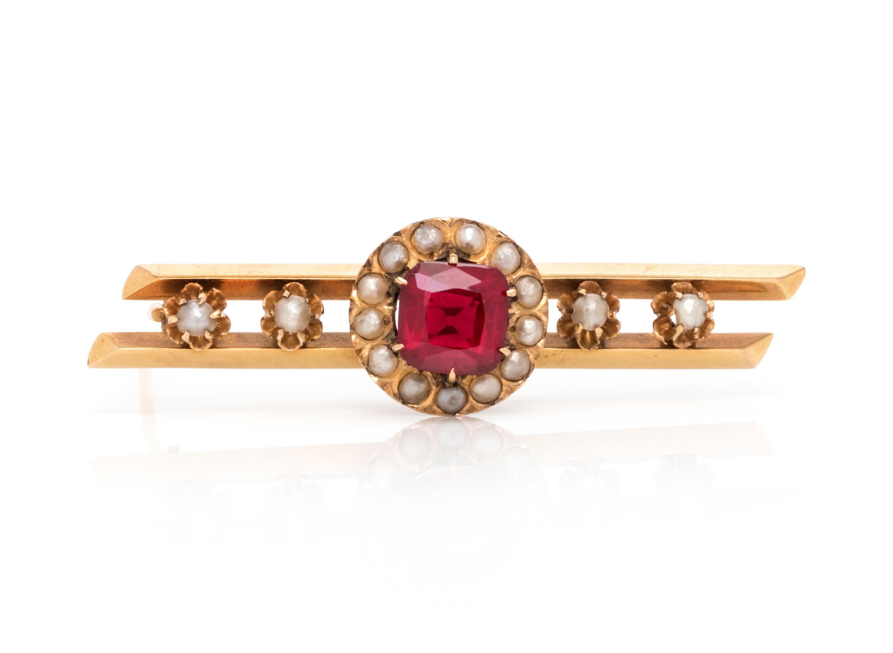 DOUBLET AND PEARL BAR BROOCH