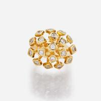 An 18K Yellow Gold and Diamond Ring