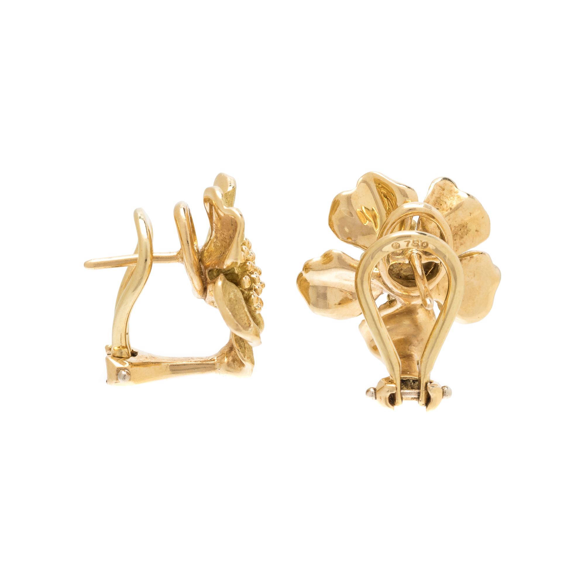 TIFFANY & CO., YELLOW GOLD DOGWOOD FLOWER EARCLIPS