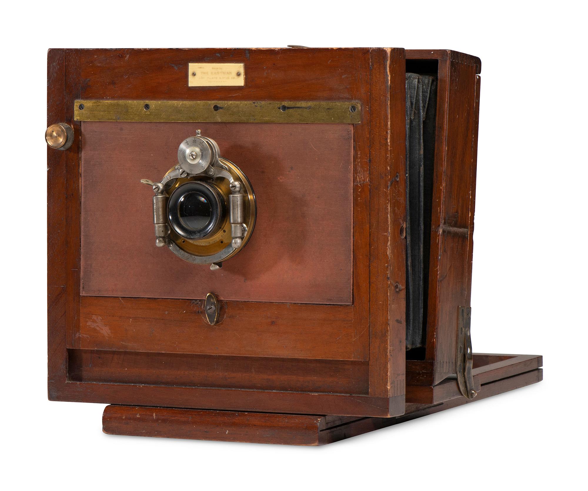 [EARLY PHOTOGRAPHY]. Genesee Outfit camera. Eastman Dry Plate & Film Co., Rochester, NY, ca 1888-1889.